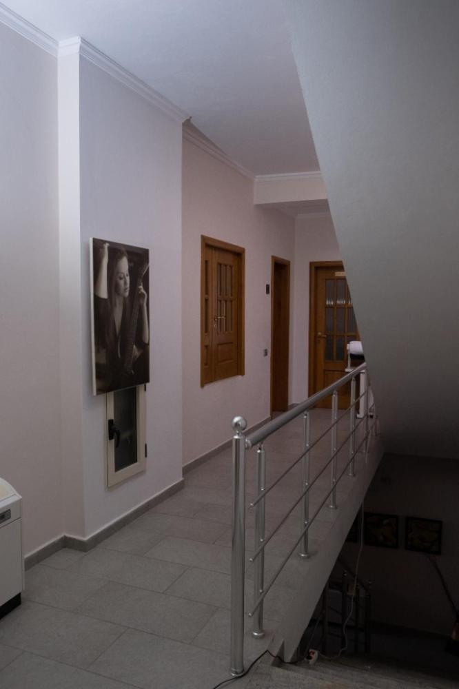Albjona Guesthouse Тирана Экстерьер фото